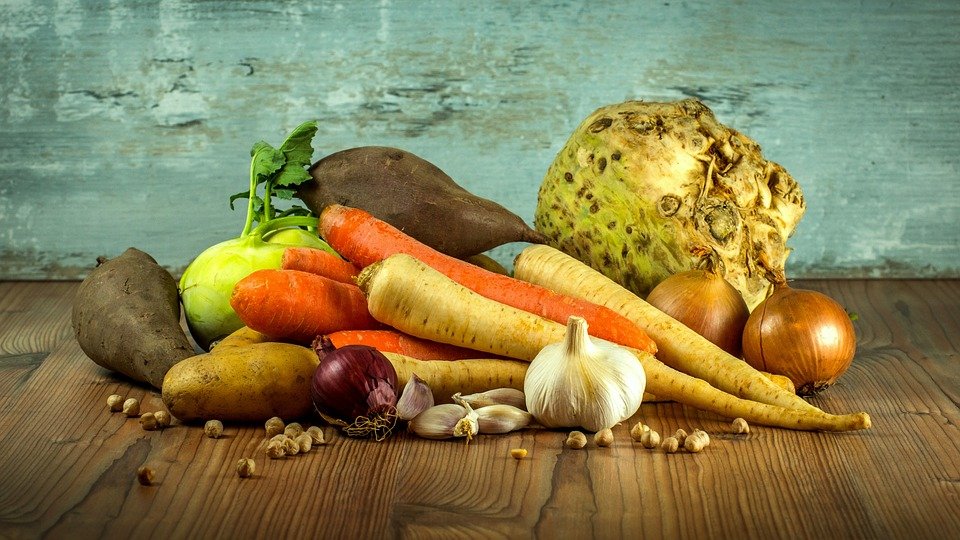 Špargľa, kapusta a karfiol - veľa vlákniny, málo kalórií.