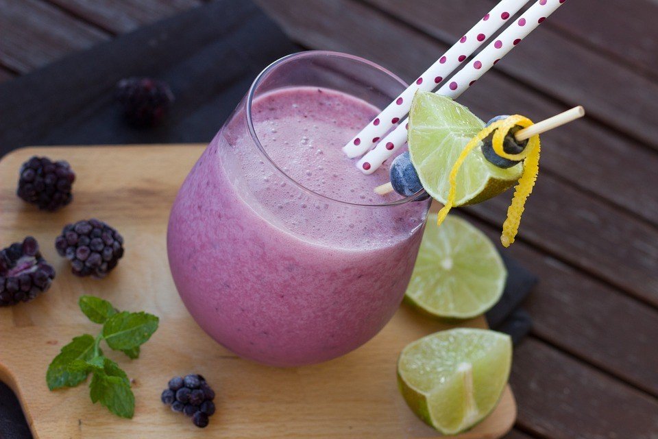 Borůvkovo-malinové smoothie s vanilkou.