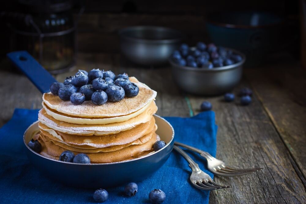 Proteínové palacinky s čučoriedkami.